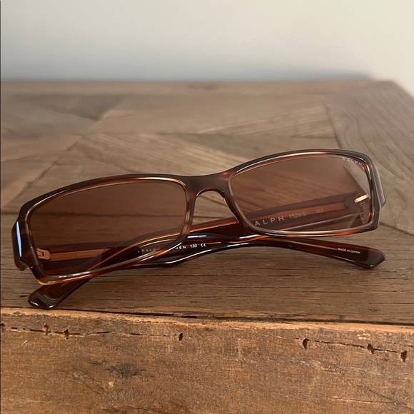 Ralph Lauren sunglasses - Picture 7 of 8